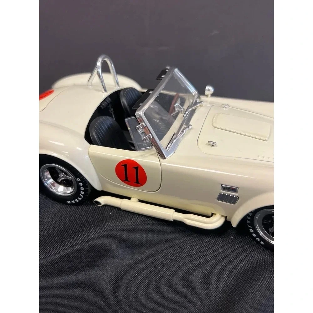 1/18 1960's Shelby Cobra 427 S/C race car #11 Ford with box Collectibles